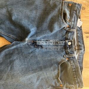 LEVI STRAUSS &CO